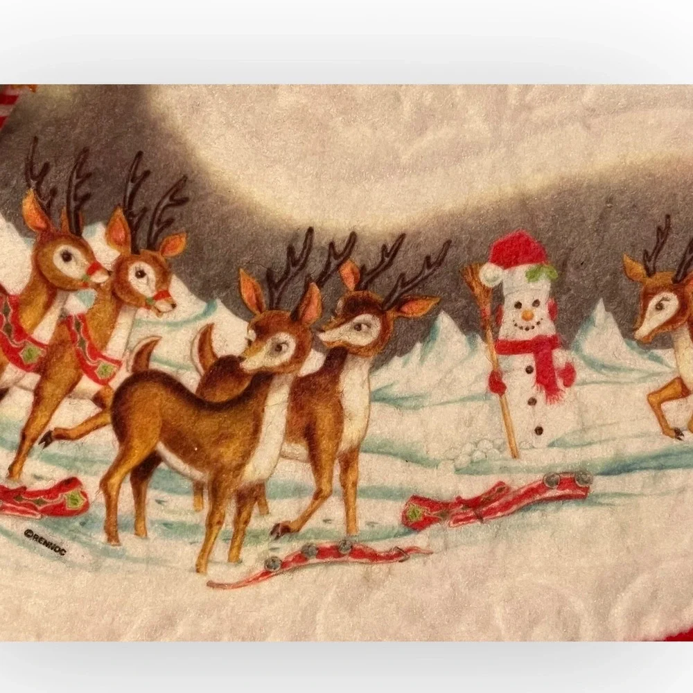 Vtg Santa North Pole Reindeer Sleigh Fringe Edge‎ Christmas Tree Felt Skirt 40